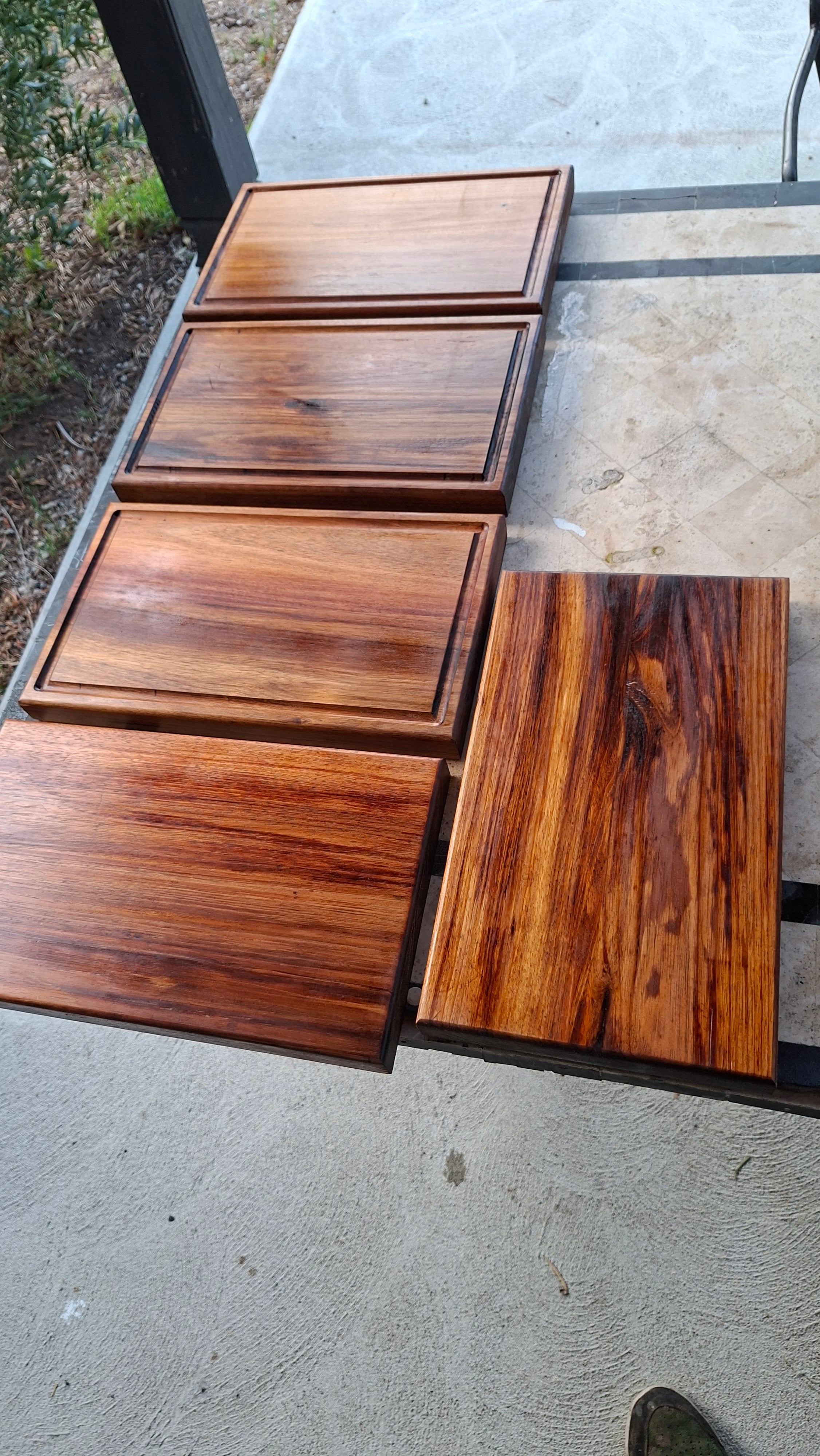 Blackwood Hardwood Chopping Board – 400×250×33mm