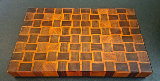 ESSENTIAL - TASMAINIAN MYRTLE & BLACKWOOD - END GRAIN